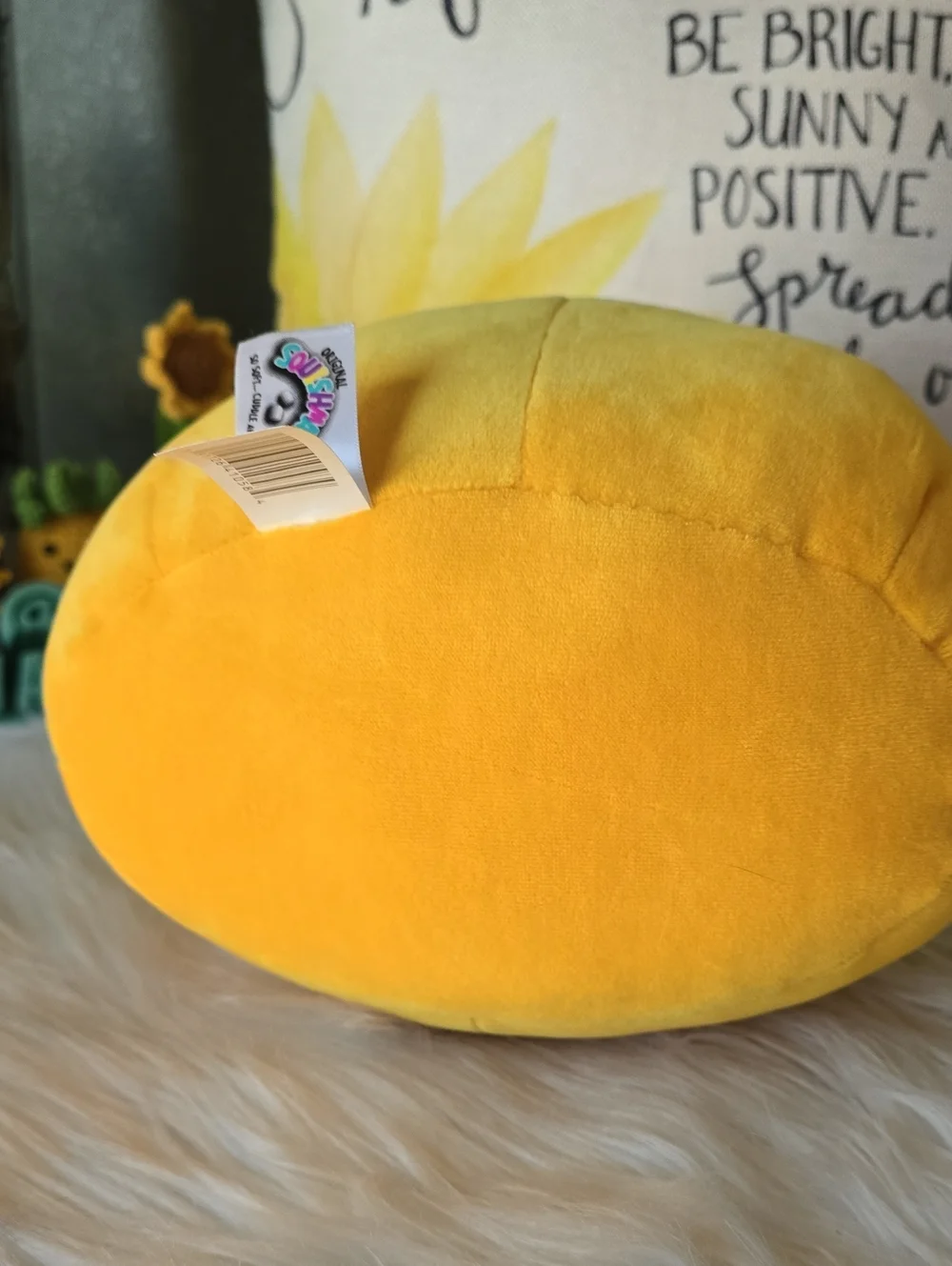 Squishmellow Pluto NWT
